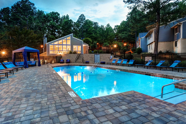 Photo - 700 Riverchase Apartments
