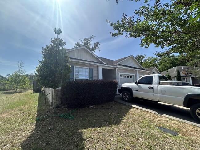 Building Photo - Modern 3BR Home with Garage & Spacious Living – Available July 10th!