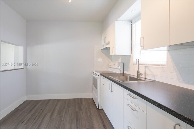 Photo - 1329 NE Krome Terrace Unidad 1329