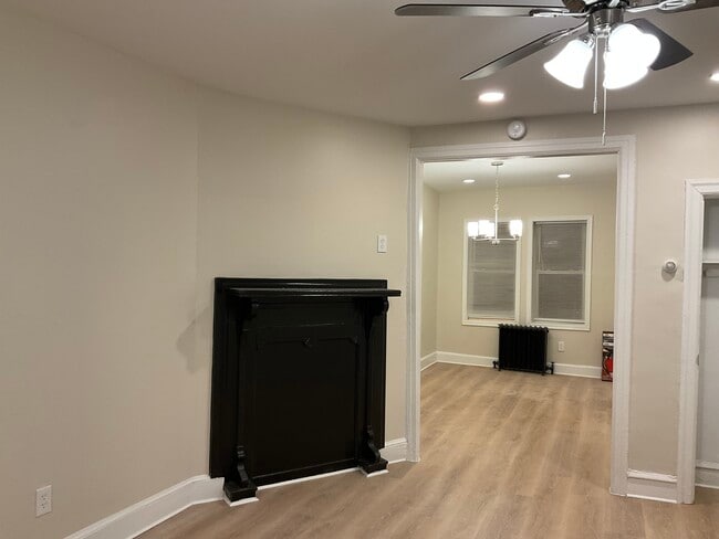 Building Photo - 5221 Beaumont Ave