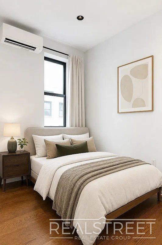 Photo - Gates Avenue Unit 3D