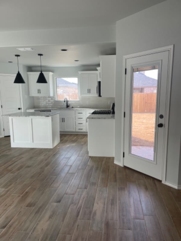 Photo - 3631 120th St