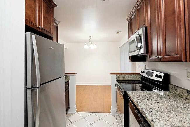 Photo - 117 Longwood Dr