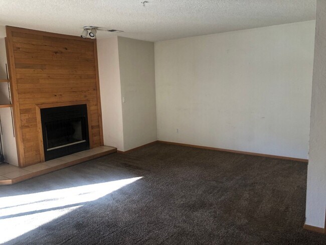 Photo - 1 Bedroom Apartment with Mountain View Ava... Unit 109