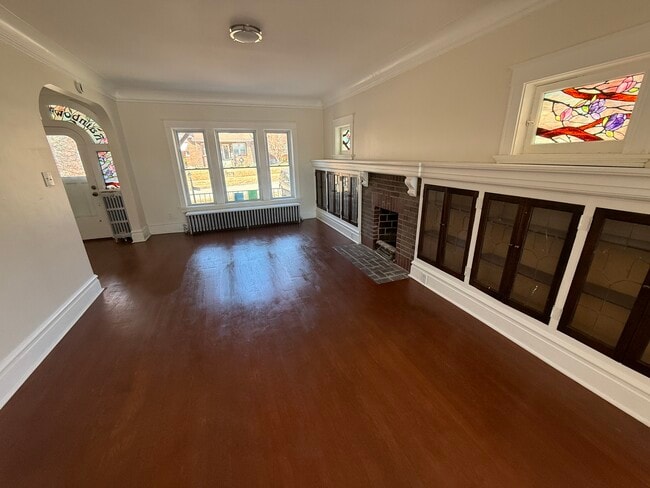 Sala de estar en el piso principal - 3068 Bellerive Dr