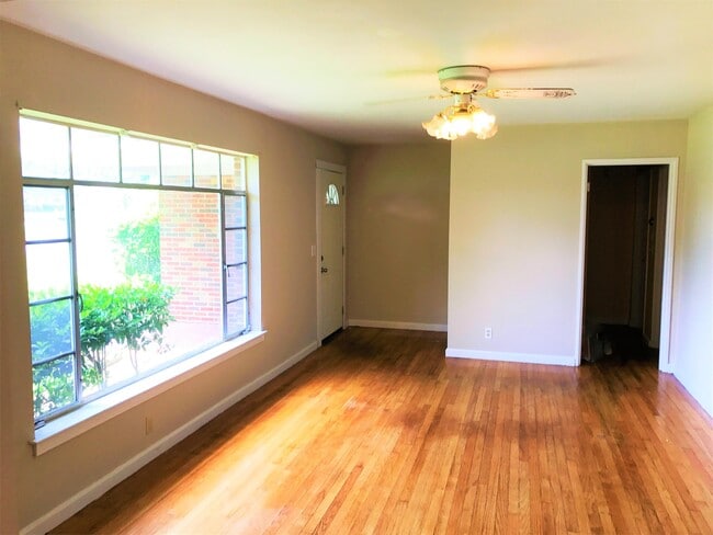 Photo - 1174 Rosedale Dr