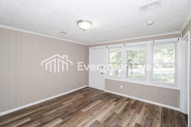 Photo - 4033 Clearpool Circle Rd