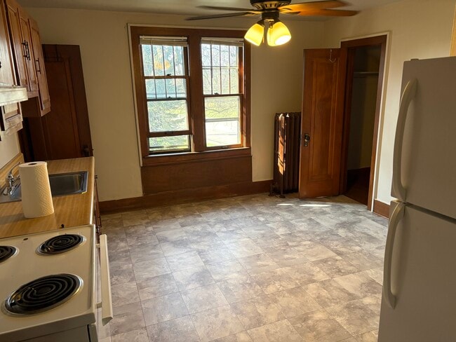 Cocina - 34130 Utica Rd