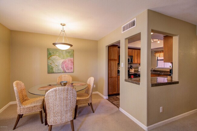 Photo - 6651 N Campbell Ave Unit 214