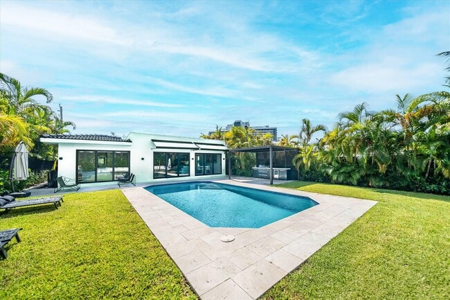 Photo - 7610 Bayside Ln