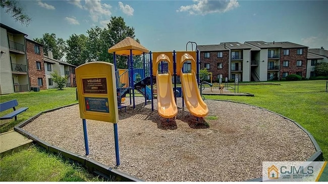 Photo - 3 Covington Ct