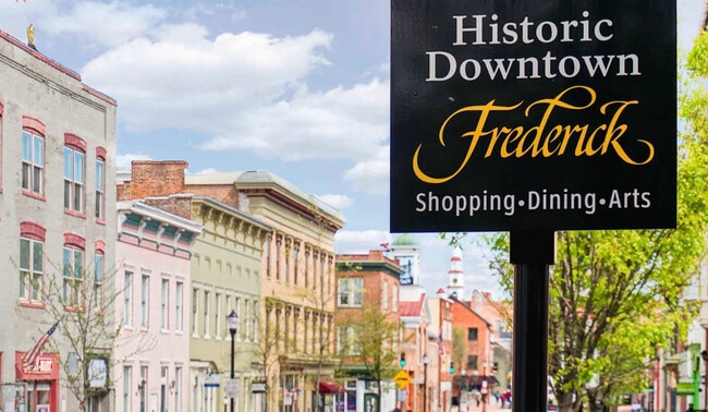 Photo - 102 E South St