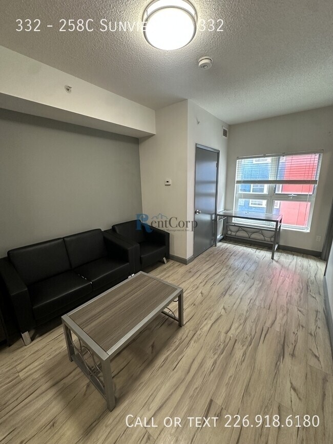 Photo - 258C-258C Sunview St