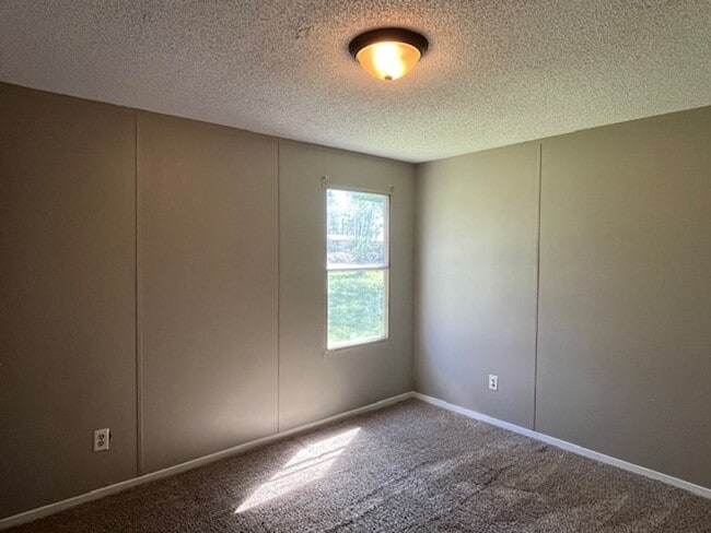 Photo - Renovated 2 Bedroom 2 Bath Home(Trailer) on 4 Acres with Pond For Rent!!