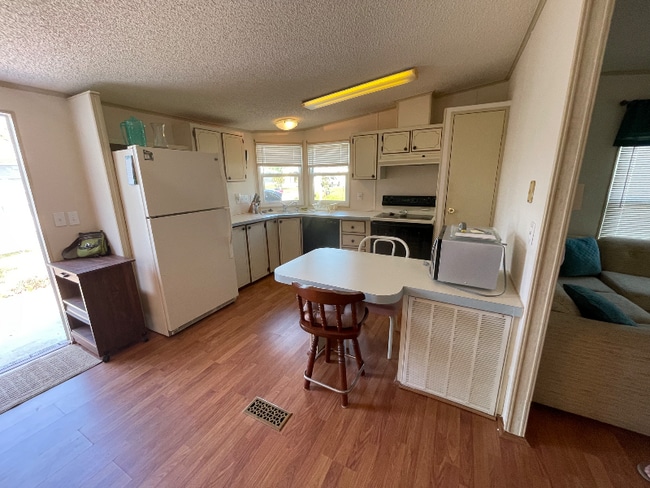 Photo - 6251 Falcon Dr