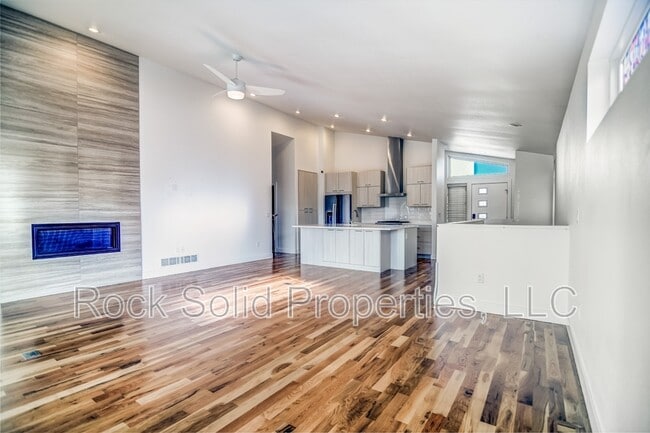 Photo - 3628 Red Feather Trl