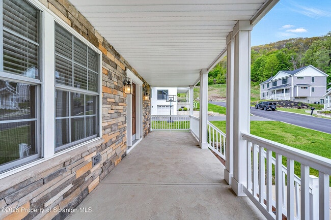 Photo - 121 Morris Ave