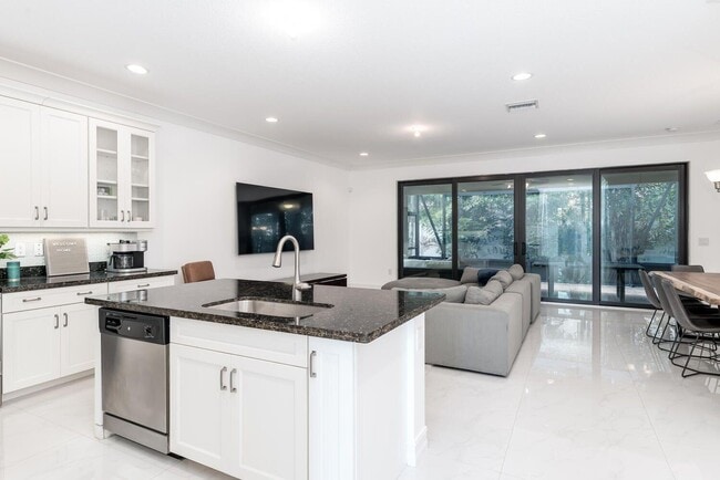 Photo - 8092 Lemon Serpentine Ln