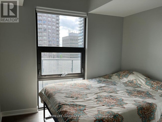 Photo - 11 Wellesley St W Unit 1405
