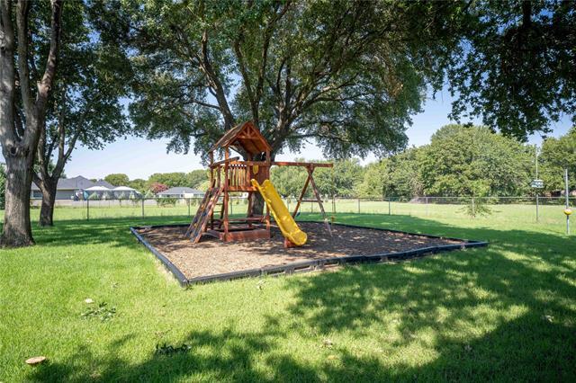 Photo - 1308 Oak Dr