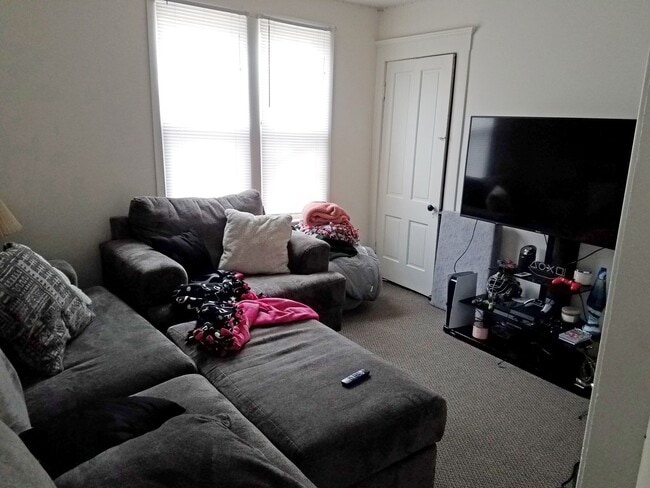 Photo - nre1215 Unit 1215