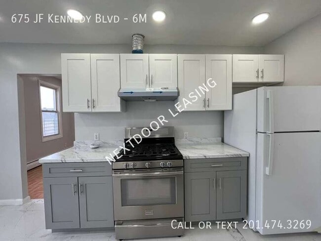 Building Photo - 675 John F. Kennedy Blvd Unit 6M