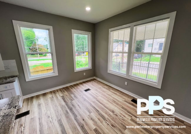 Photo - 1780 W Taylor Ave