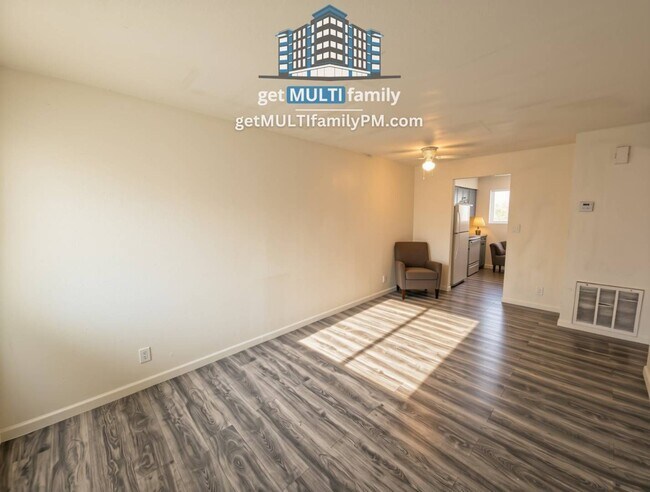 7120 N 66th Dr Unidad 202