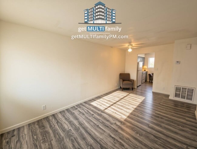 Photo - 7120 N 66th Dr Unit 202
