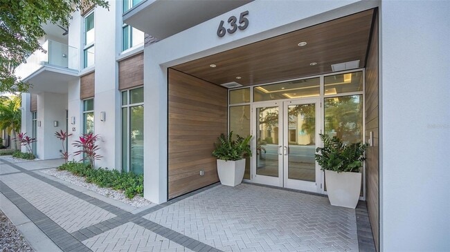 Photo - 635 S Orange Ave Unidad 304