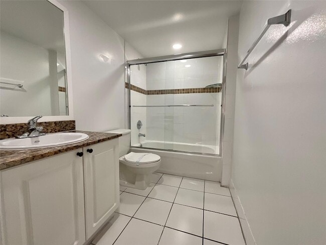 Photo - 9517 Fontainebleau Blvd Unidad 531-216