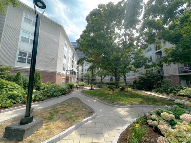 Photo - 180 Broad St