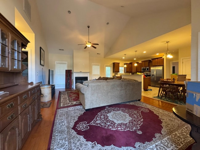 Photo - 1854 Juniper Dr