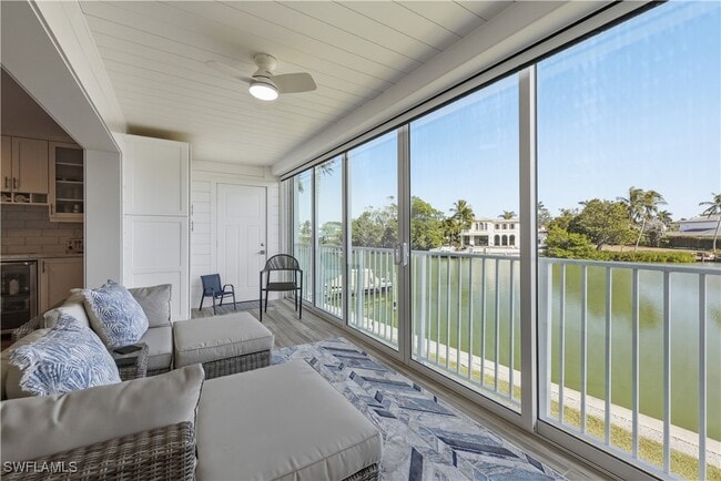 Building Photo - 1910 Gulf Shore Blvd N Unit 208