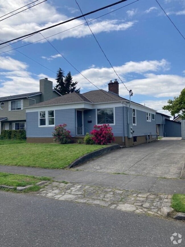 Building Photo - Updated North Tabor 2 Bedroom, 1 Bathroom ... Rental