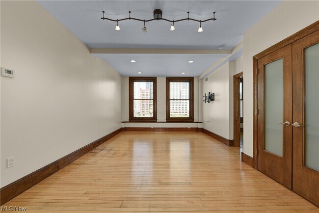 Photo - 140 Public Square Unidad 403