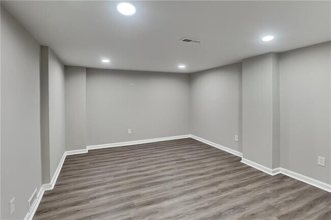 Photo - 1331 Windage Ct SW