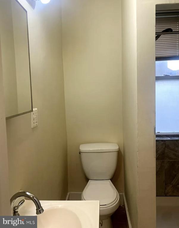 Photo - 2648 Lehman St