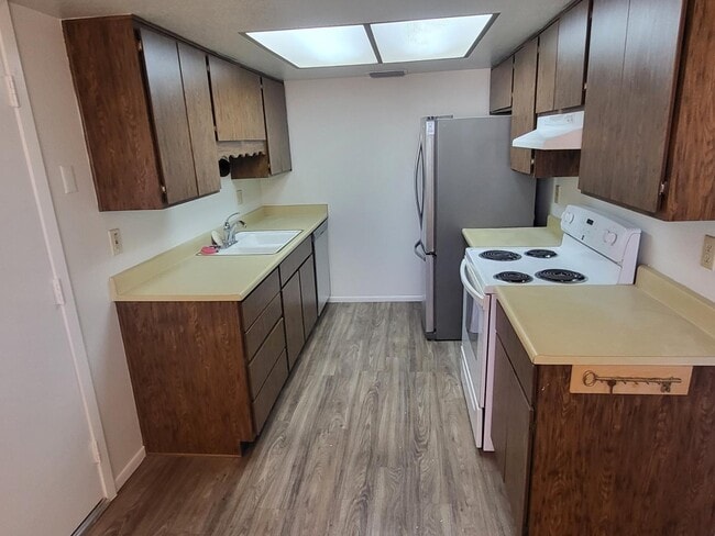 Photo - 9609 W Cinnabar Ave