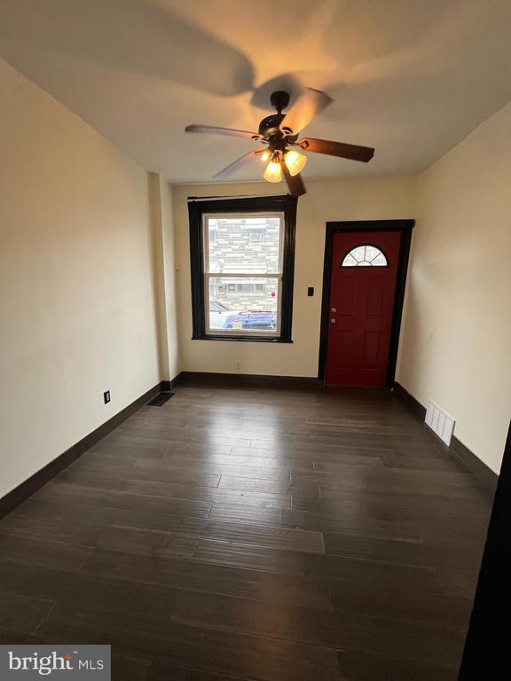 Photo - 434 Birch St