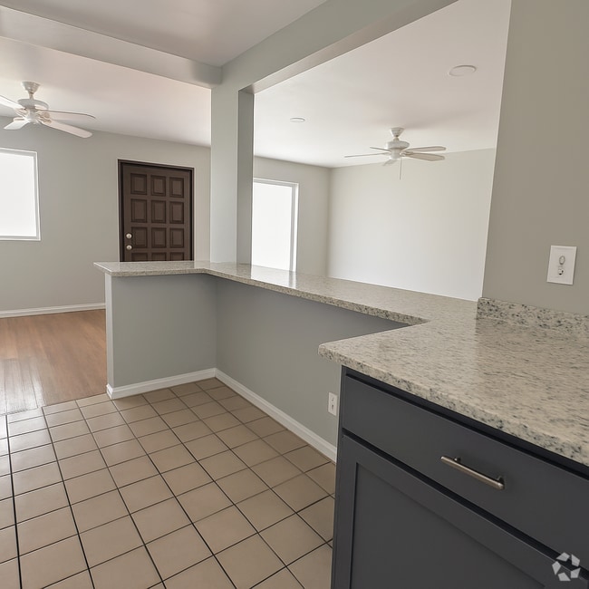 Building Photo - 4309 Mobile Ave Rental