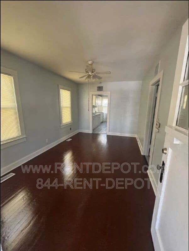 26 W Tennessee St