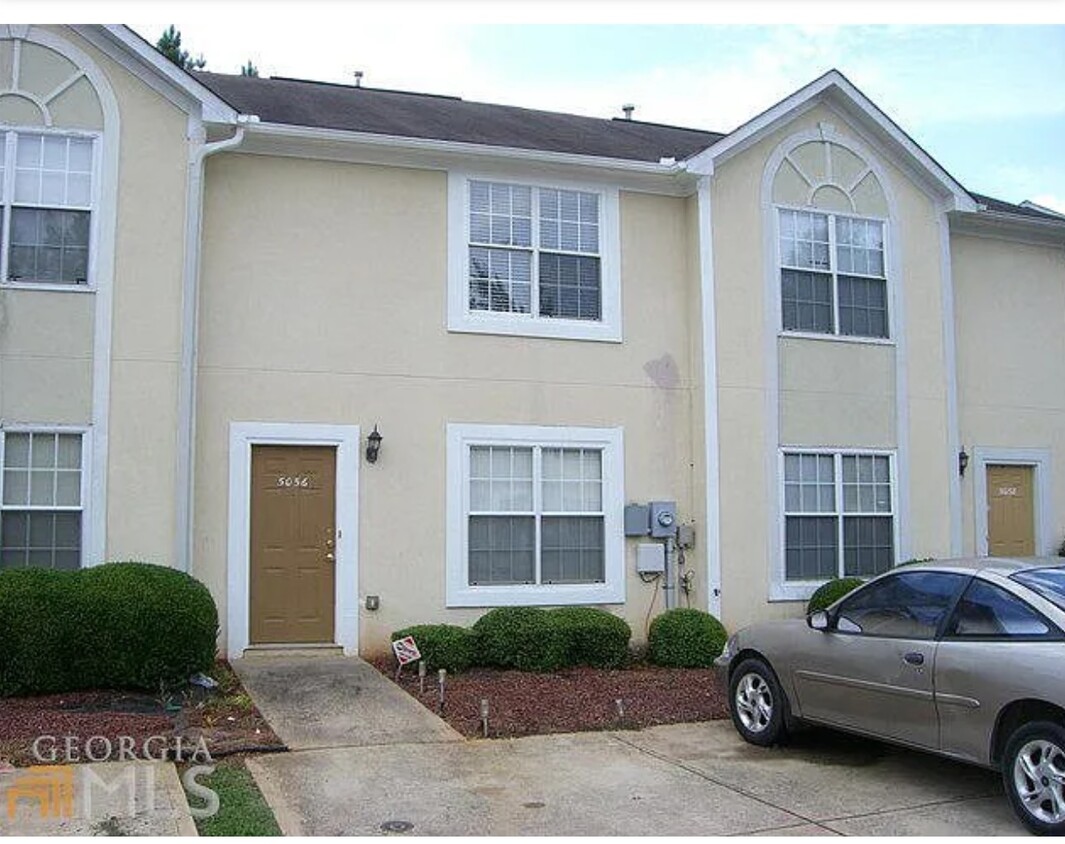 Photo - 5056 Chupp Way Cir (Stonecrest, GA)