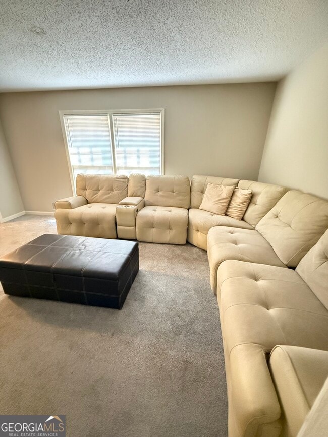 Building Photo - 4678 N Springs Ln