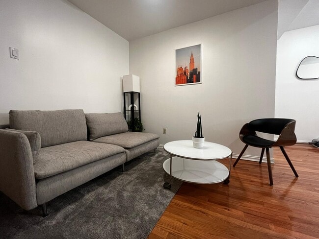 Photo - 1121 Jefferson Ave Apartamentos Unidad 2