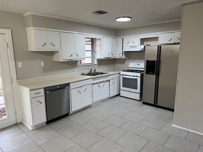 Photo - 3012 Gaines St