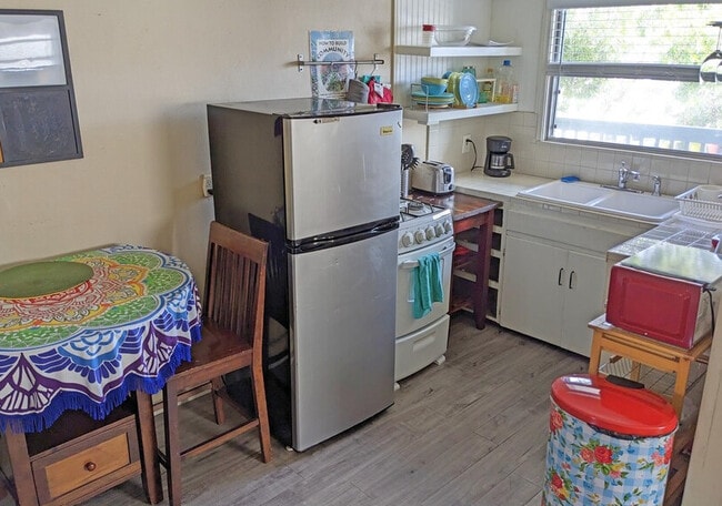 Photo - Mission Beach Apartment Homes