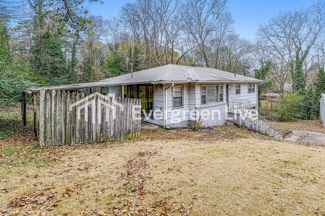 Photo - 2633 1st St NE