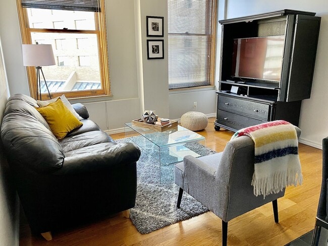 Photo - 406-10134 100 St NW Unit 406