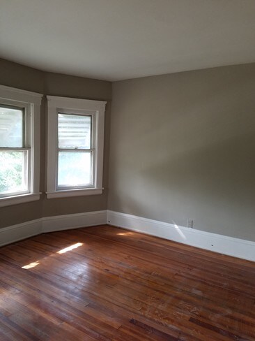 Apartments For Rent In Cleveland Oh Forrent Photo 3439 Regent Rd Unit Up